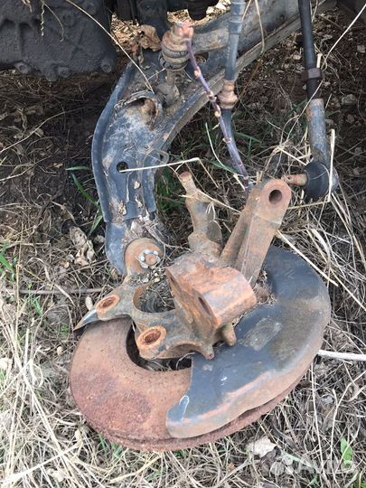 Кулак передний Nissan Maxima 1998 4001531U00