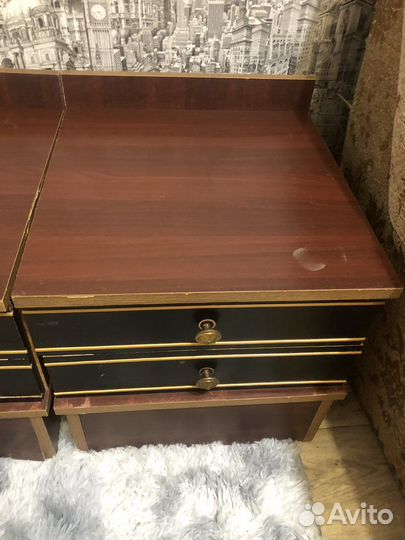 Тумба прикроватная