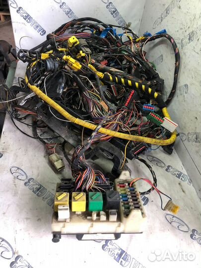 Блок предохранителей салона ford mondeo 1