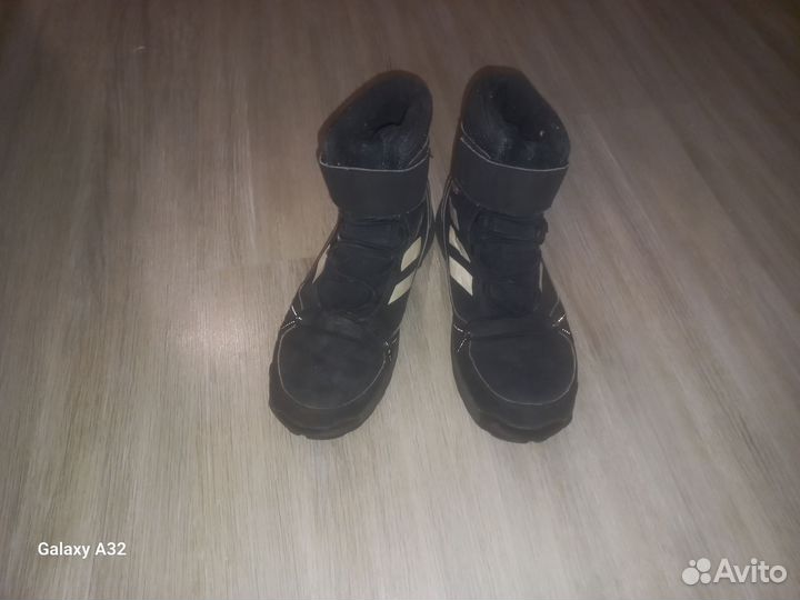 Адидас ботинки