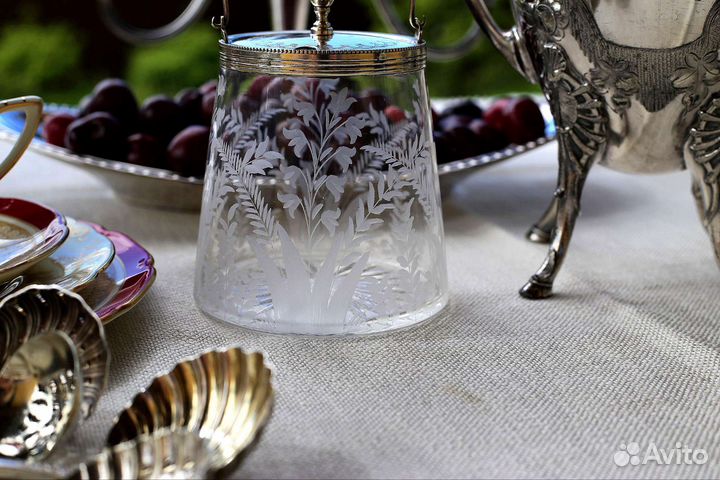 Антикварная / старинная сахарница