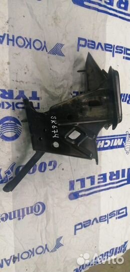 Педаль тормоза Skoda Octavia A4