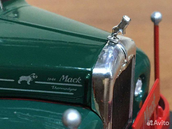 Масштабная модель Mack B61