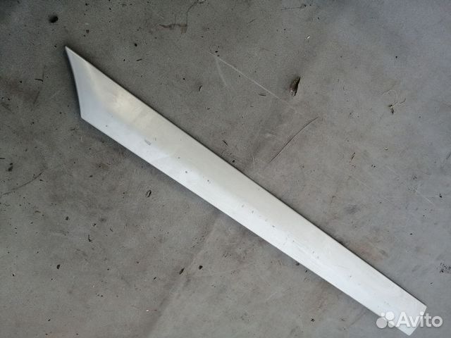 Молдинг задней правой двери N28W Mitsubishi RVR 1