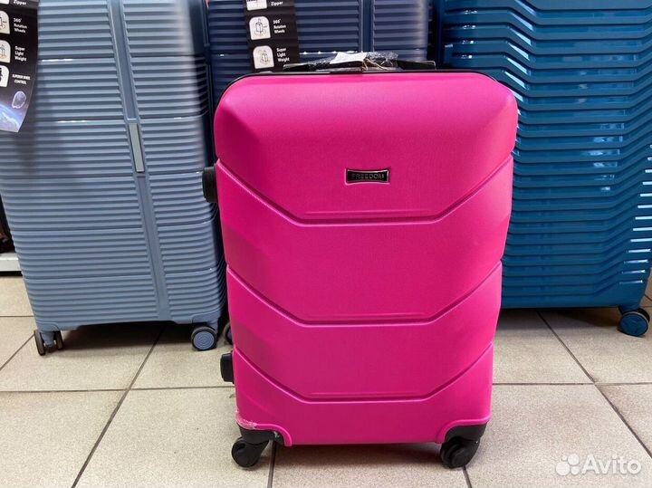 Чемодан размер l