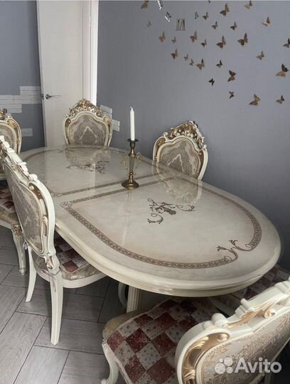 Кухонный стол