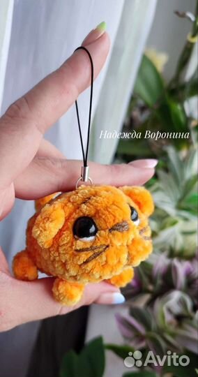 Вязаная игрушка - брелок