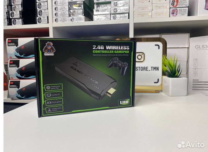 Портативная игровая приставка с джостиками