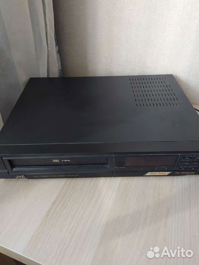 Видеомагнитофон