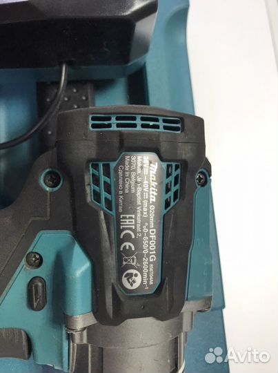 Шуруповёрт Makita DF002GD201