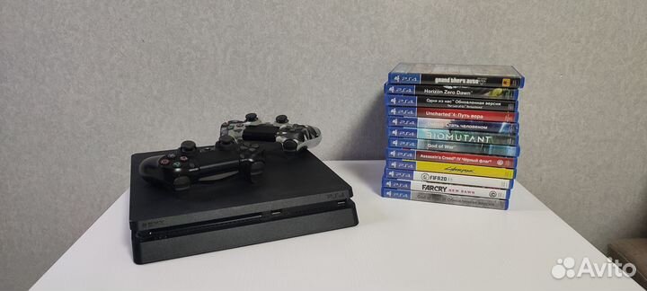 PS4 slim 2208b плюс игры