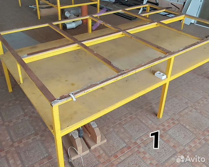 Стол металлический