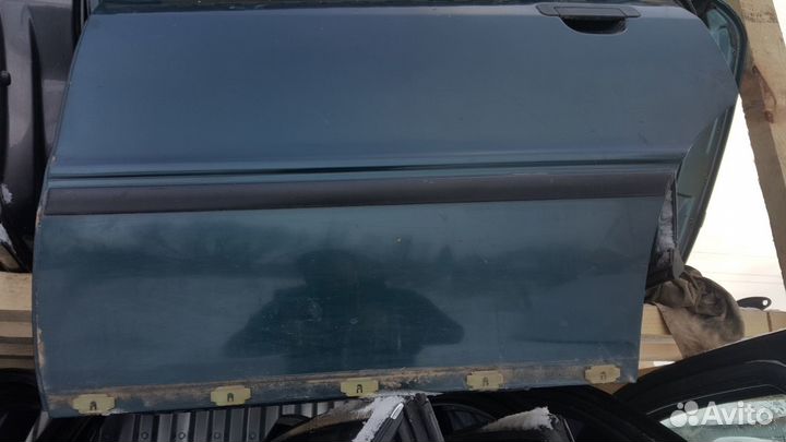 Дверь задняя левая audi 80 b4 зеленая ауди б4 lz6m