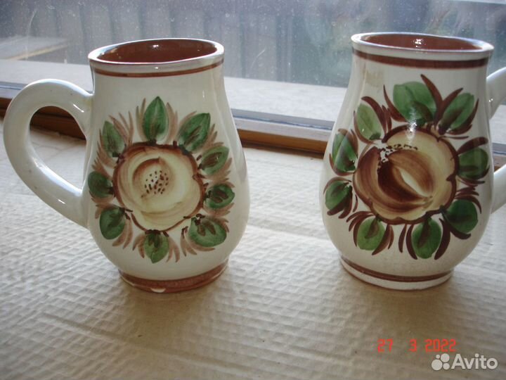 Керамические кувшины и кружки