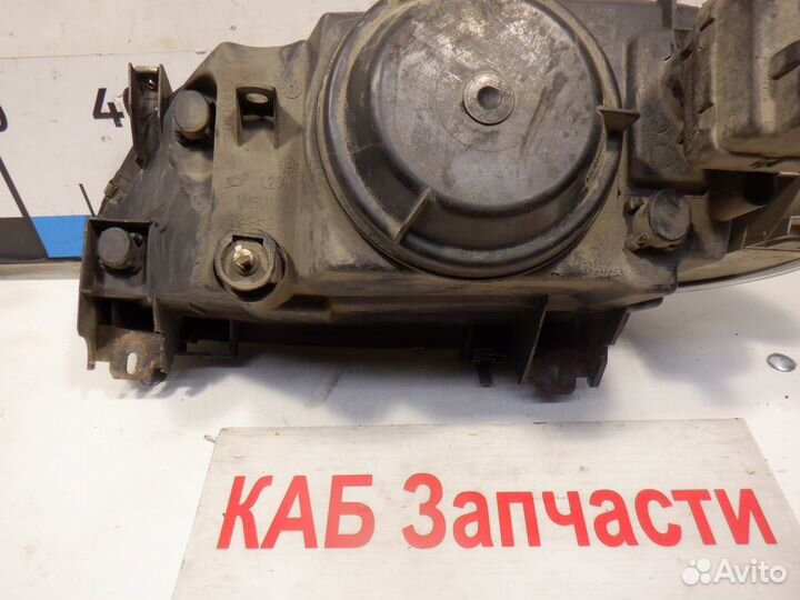 Фара правая Renault Scenic 1 Megane