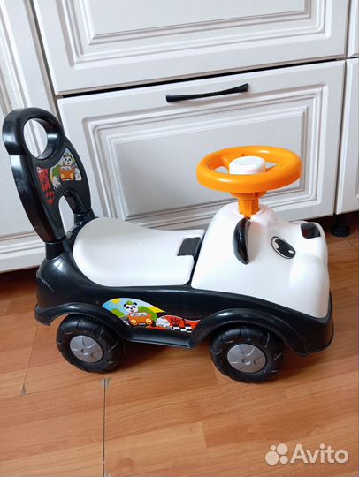 Каталка детская с рулем спинкой машина толокар