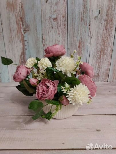 Искусственные цветы в кашпо пионы и хризантемы