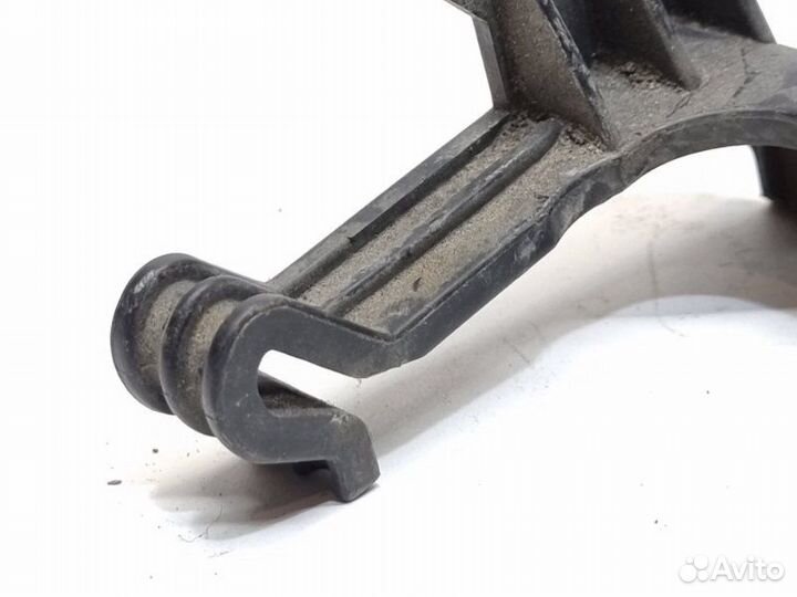 Кронштейн Volvo Xc60 D5204T2 2010