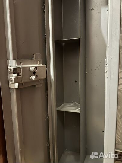 Ящик металлический с замком