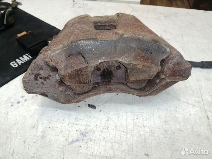 Суппорт передний Mazda 6 gg