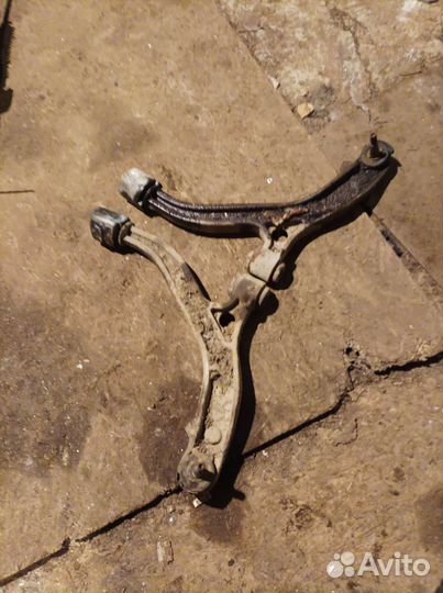 Рычаги Chrysler Voyager IV Воягер 4 Dodge Caravan4