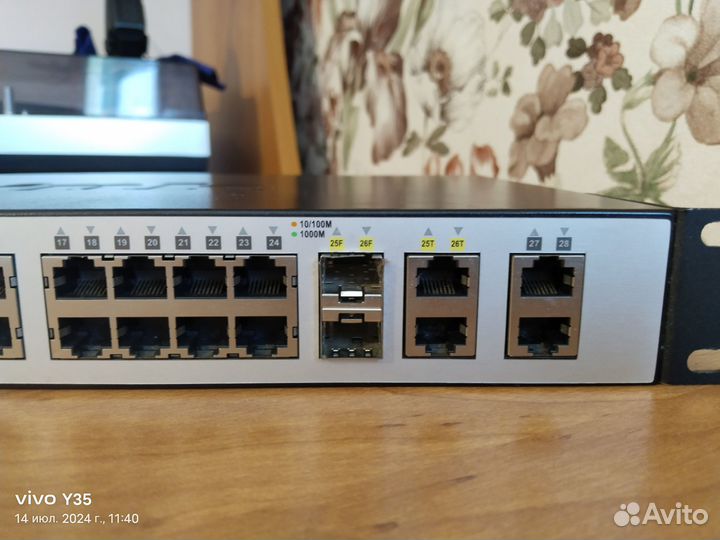 Коммутатор D-Link DES-1210-28