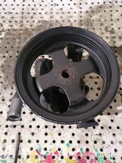 Насос гур Ford Tourneo Connect 1.8 DI