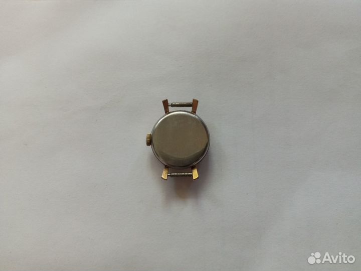 Наручные советские часы