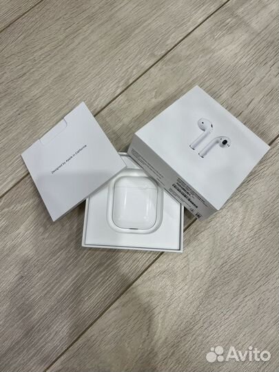 Оригинальный кейс airpods 2