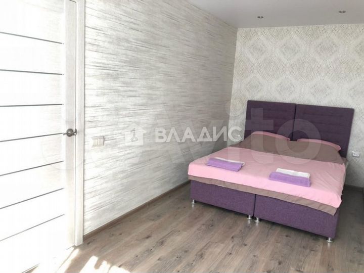 2-к. квартира, 43 м², 1/4 эт.