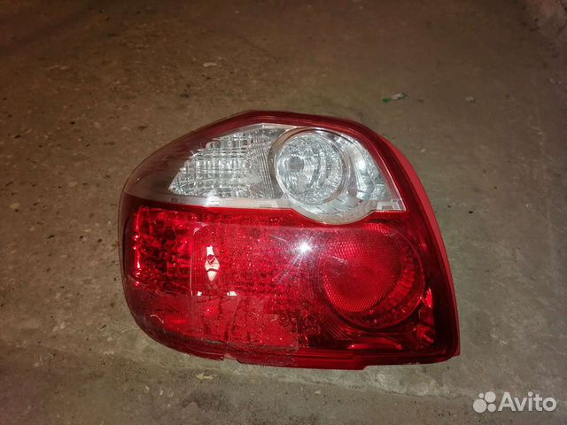 Задняя фара на тойоту auris