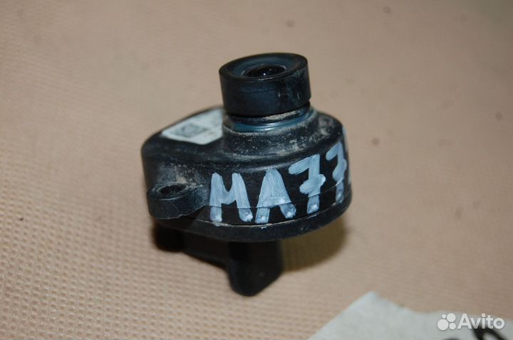 Камера бокового обзора - BMW 7 F01