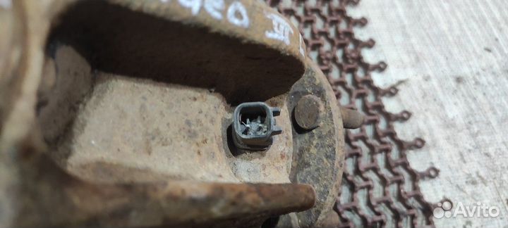 Кулак поворотный левый мондео 3 Ford Mondeo