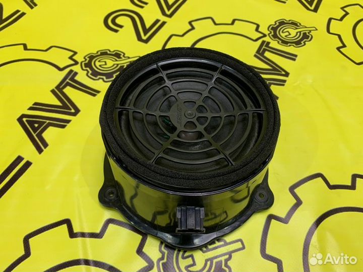 Динамик задний правый Audi A6 4F2 AUK 2004-2008