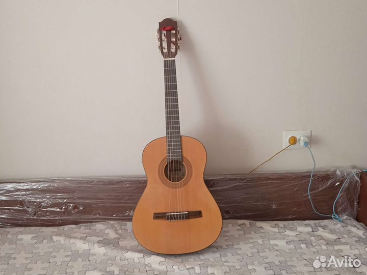 Акустическая гитара hohner