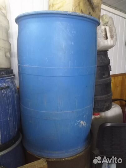 Бочонки п/э и метал. Канистры