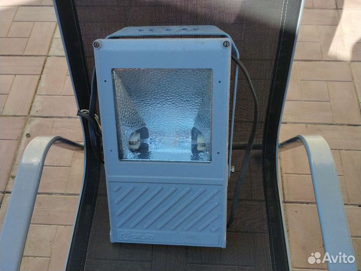 Прожектор уличный