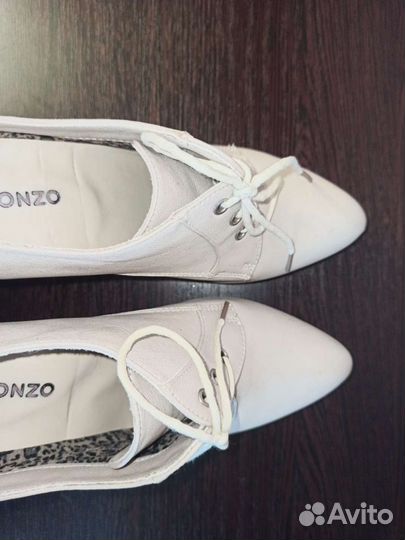 Туфли женские бежевые Ronzo, 38 р