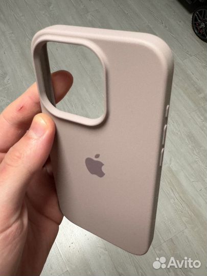 Чехол на iPhone 15 pro