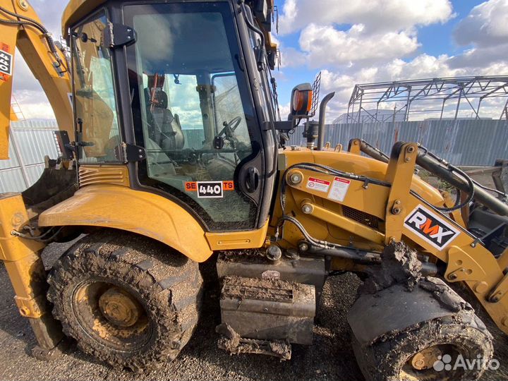 Экскаватор-погрузчик Runmax SE440TS, 2022
