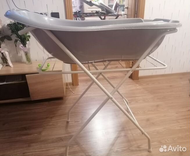 Ванночка с подставкой