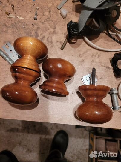 Ручка для двери деревянная лакированная