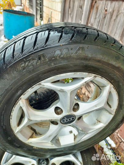 GT Radial Champiro 65 205/65 R30 94H