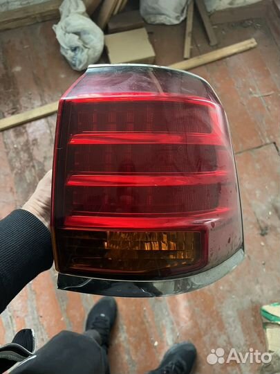 Задние фонари на lexus lx 570