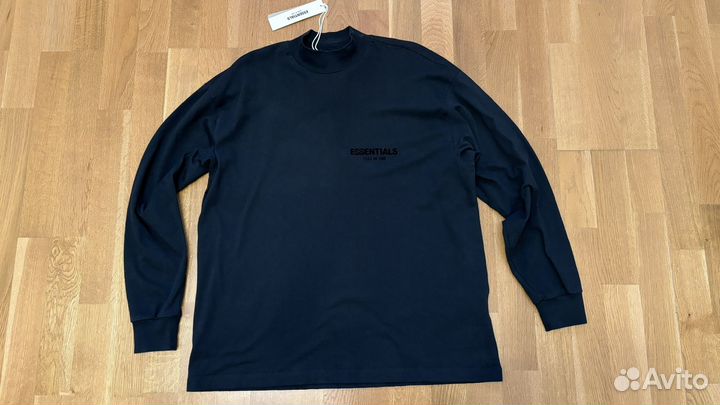 Лонгслив essentials (оригинал)