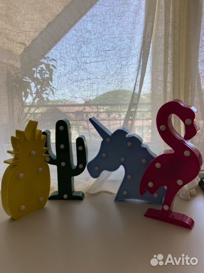 Светильник настольный