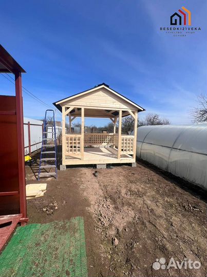 Беседка с мангальной зоной