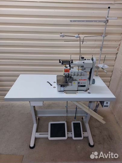 Оверлок промышленный SiRUba Top 100