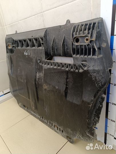 Б/У Б/У Защита картера дефект. 5K0825901B VAG