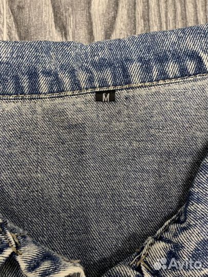 Джинсовая куртка